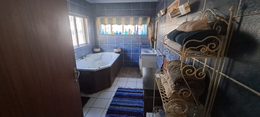 4 Bedroom Property for Sale in Boschfontein A H North West